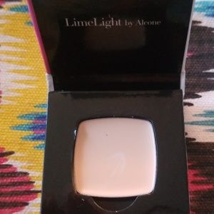 LimeLight by Alcone Complete Concealer